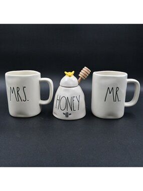 Rae Dunn Mr & Mrs Mug Set With Honey Pot Wood Dipper Magenta Artisan Collection